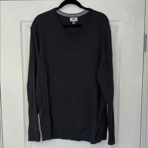 Old Navy Gray V-Neck Sweater Classic Knit